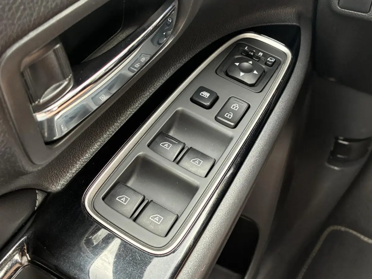2.4 PHEV S-Edition / Elektrische achterklep / Trekgewicht 1500 kg / Rondomzicht camera / cruise control / Keyless Entry/Start / Stuur-& Stoelverwarming /