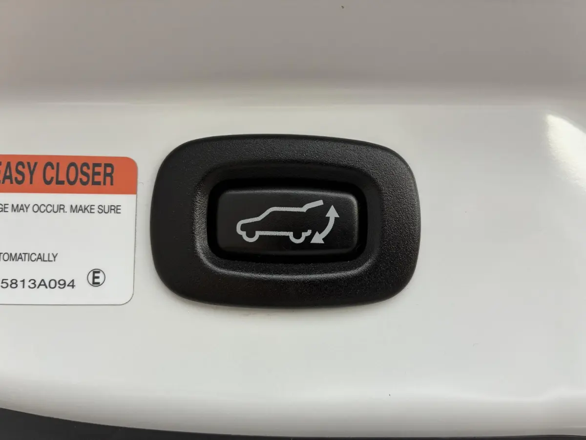 2.4 PHEV S-Edition / Elektrische achterklep / Trekgewicht 1500 kg / Rondomzicht camera / cruise control / Keyless Entry/Start / Stuur-& Stoelverwarming /