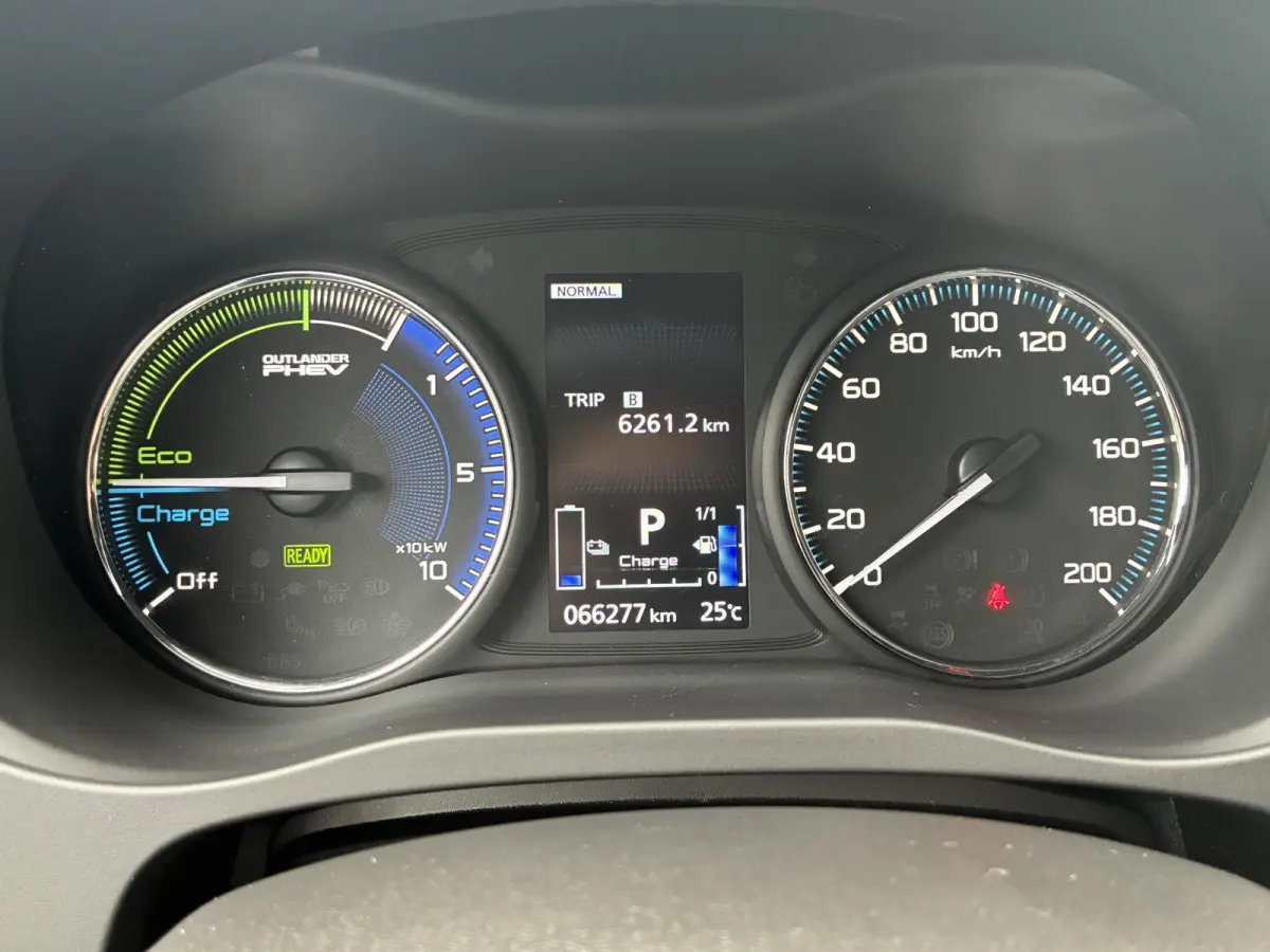 2.4 PHEV S-Edition / Elektrische achterklep / Trekgewicht 1500 kg / Rondomzicht camera / cruise control / Keyless Entry/Start / Stuur-& Stoelverwarming /