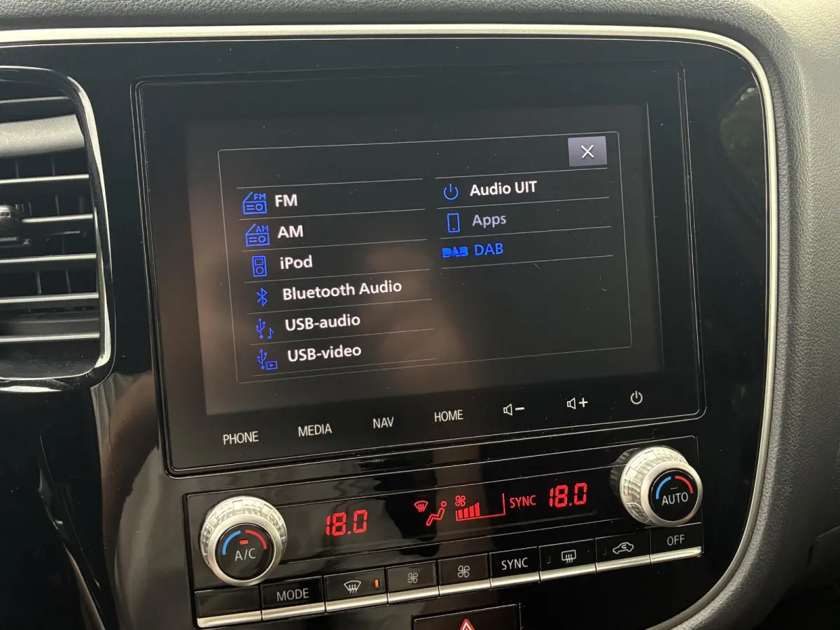 2.4 PHEV S-Edition / Elektrische achterklep / Trekgewicht 1500 kg / Rondomzicht camera / cruise control / Keyless Entry/Start / Stuur-& Stoelverwarming /