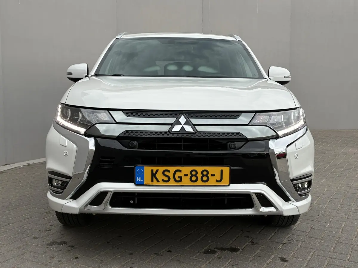 2.4 PHEV S-Edition / Elektrische achterklep / Trekgewicht 1500 kg / Rondomzicht camera / cruise control / Keyless Entry/Start / Stuur-& Stoelverwarming /