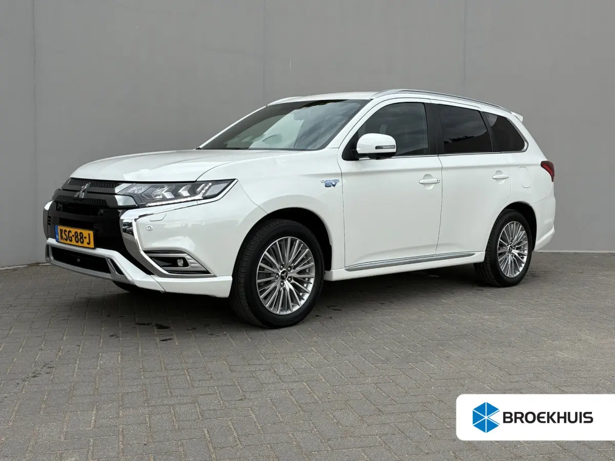 2.4 PHEV S-Edition / Elektrische achterklep / Trekgewicht 1500 kg / Rondomzicht camera / cruise control / Keyless Entry/Start / Stuur-& Stoelverwarming /
