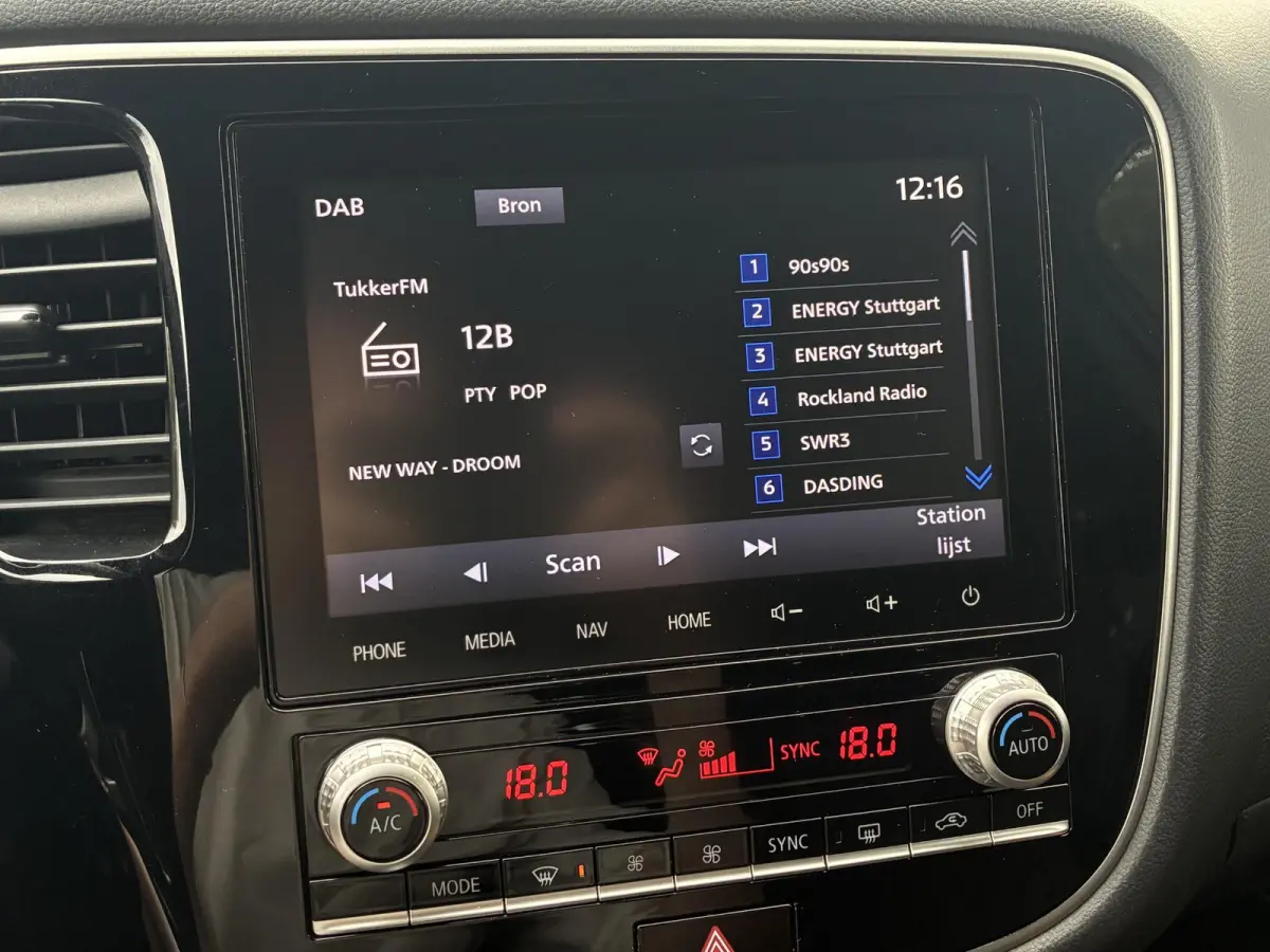2.4 PHEV S-Edition / Elektrische achterklep / Trekgewicht 1500 kg / Rondomzicht camera / cruise control / Keyless Entry/Start / Stuur-& Stoelverwarming /