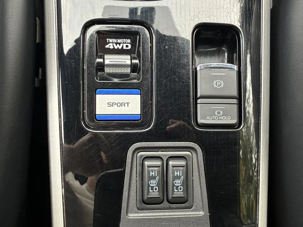 2.4 PHEV S-Edition / Elektrische achterklep / Trekgewicht 1500 kg / Rondomzicht camera / cruise control / Keyless Entry/Start / Stuur-& Stoelverwarming /