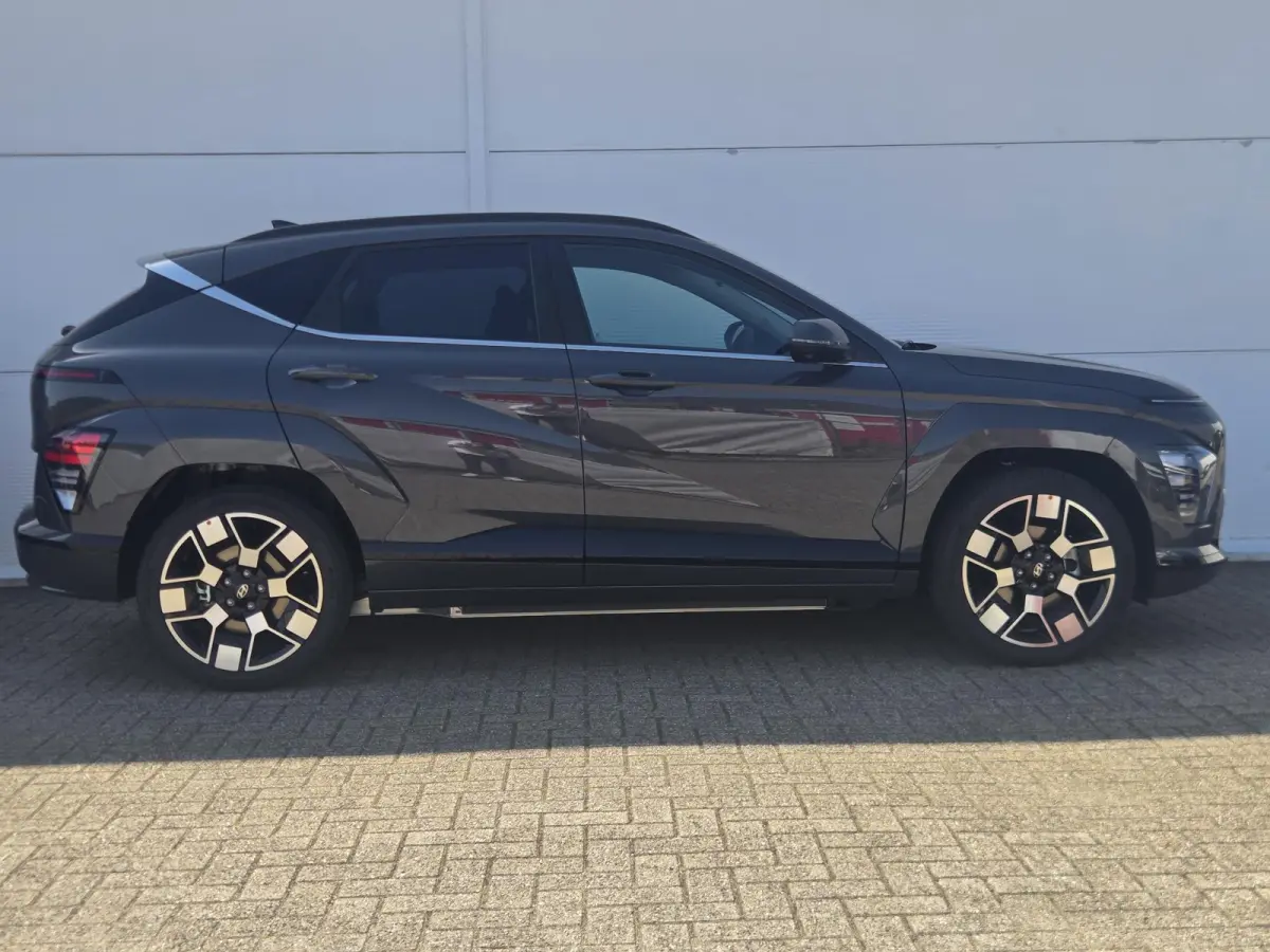 Premium 64.8 kWh ** nieuw uit voorraad leverbaar **