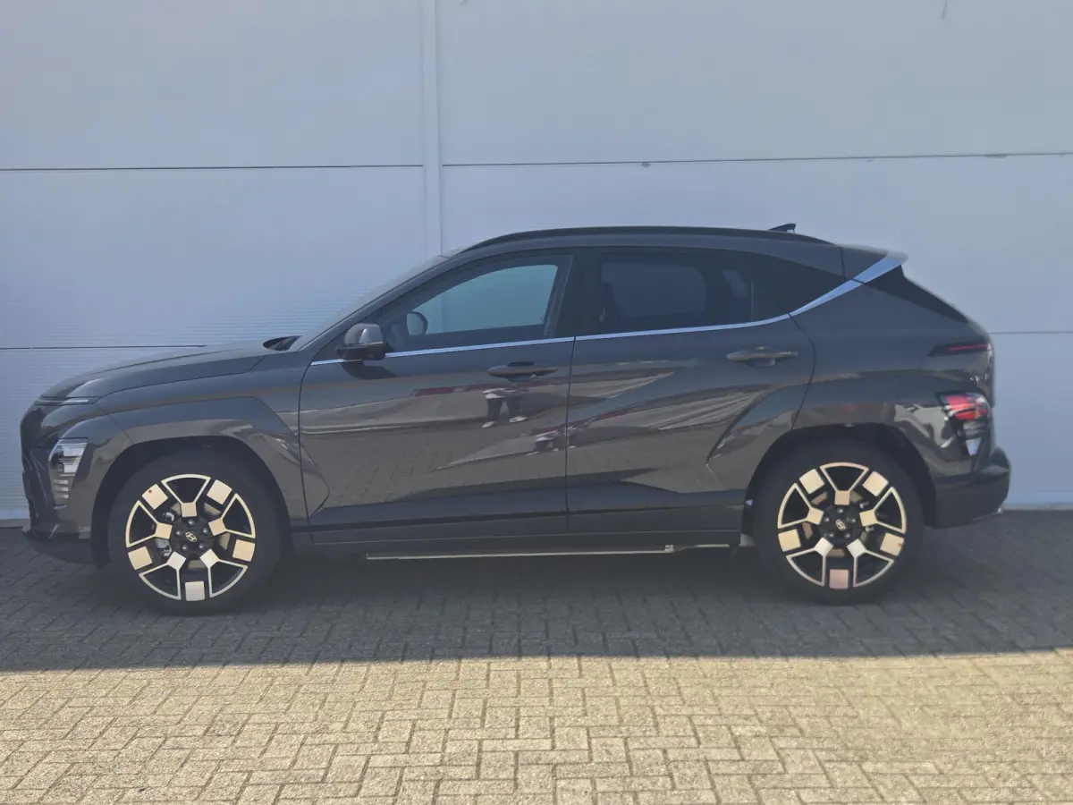 Premium 64.8 kWh ** nieuw uit voorraad leverbaar **