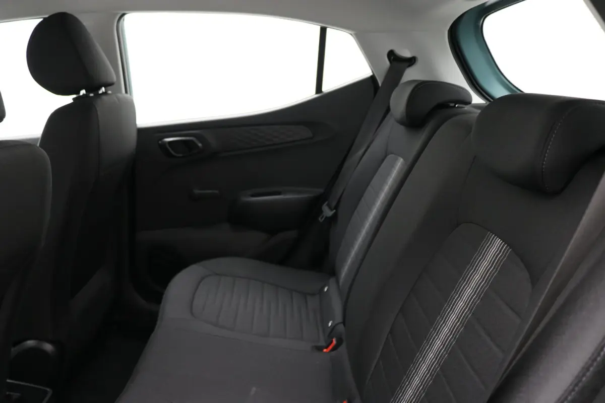 1.0 Comfort Smart / Navigatie / Camera / Apple Carplay & Android Auto / Bluetooth / Airco /