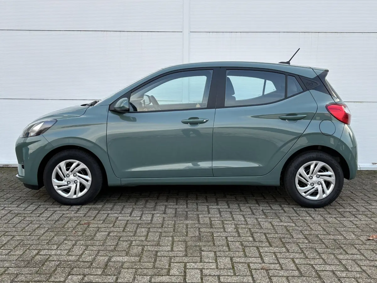 1.0 Comfort Smart / Navigatie / Camera / Apple Carplay & Android Auto / Bluetooth / Airco /