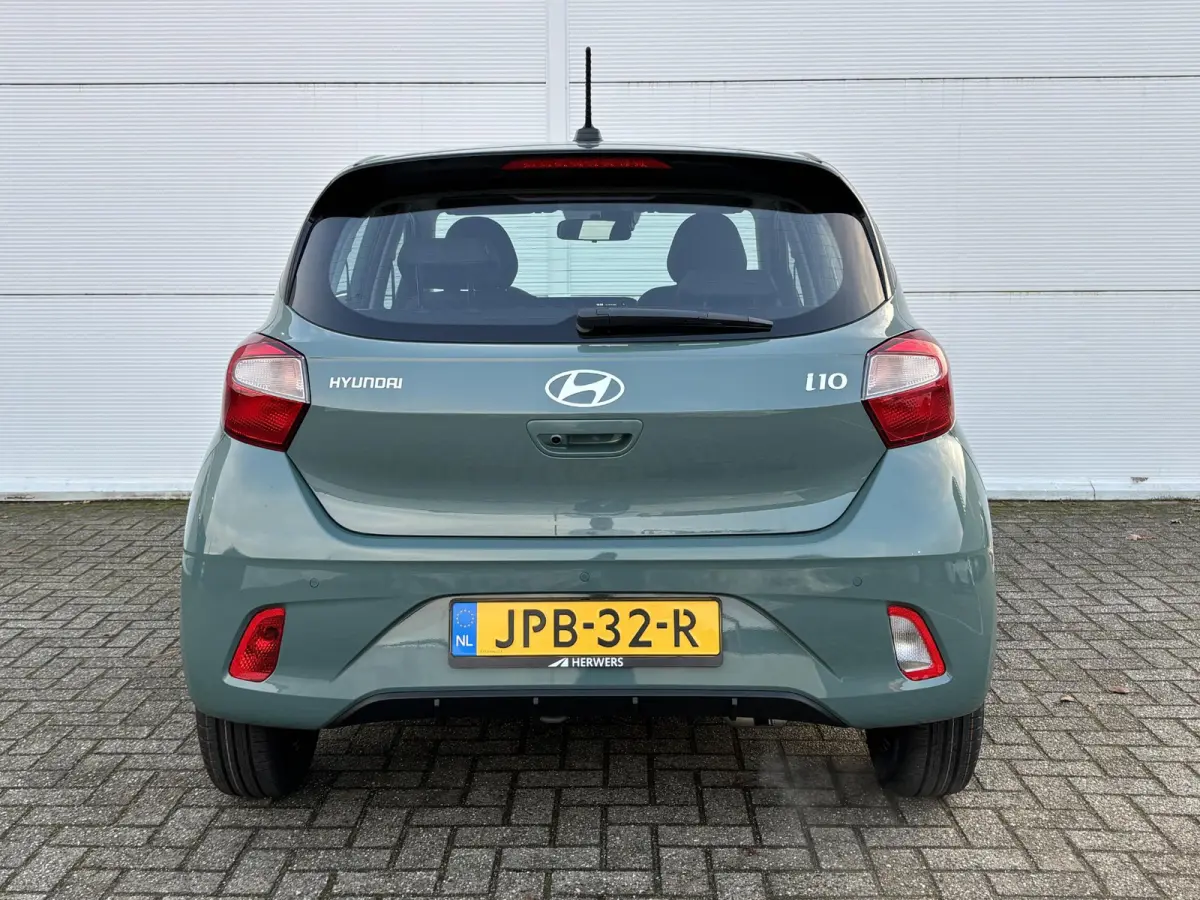 1.0 Comfort Smart / Navigatie / Camera / Apple Carplay & Android Auto / Bluetooth / Airco /