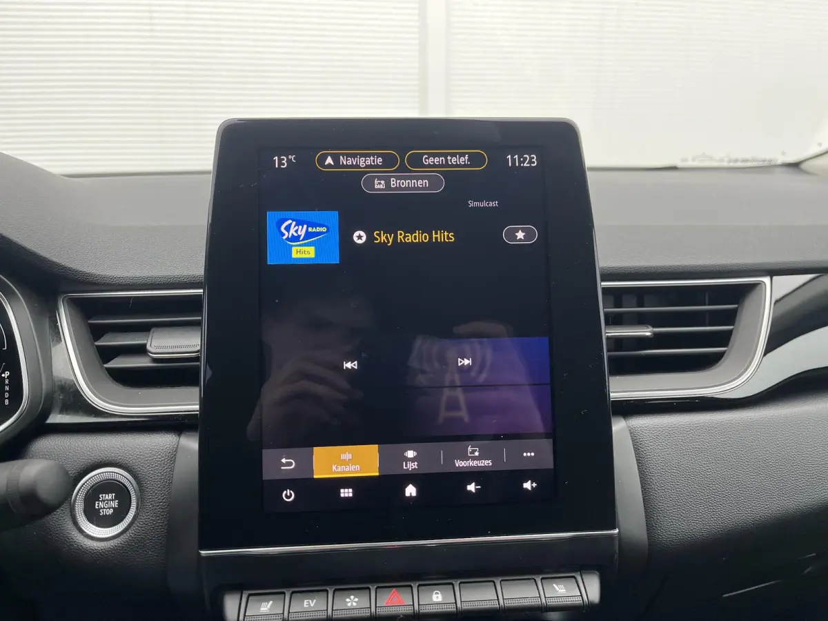 1.6 PHEV AT First Edition / Apple Carplay/Android Auto / Lichtmetalen velgen 18"/ Voorstoelen verwarmd /