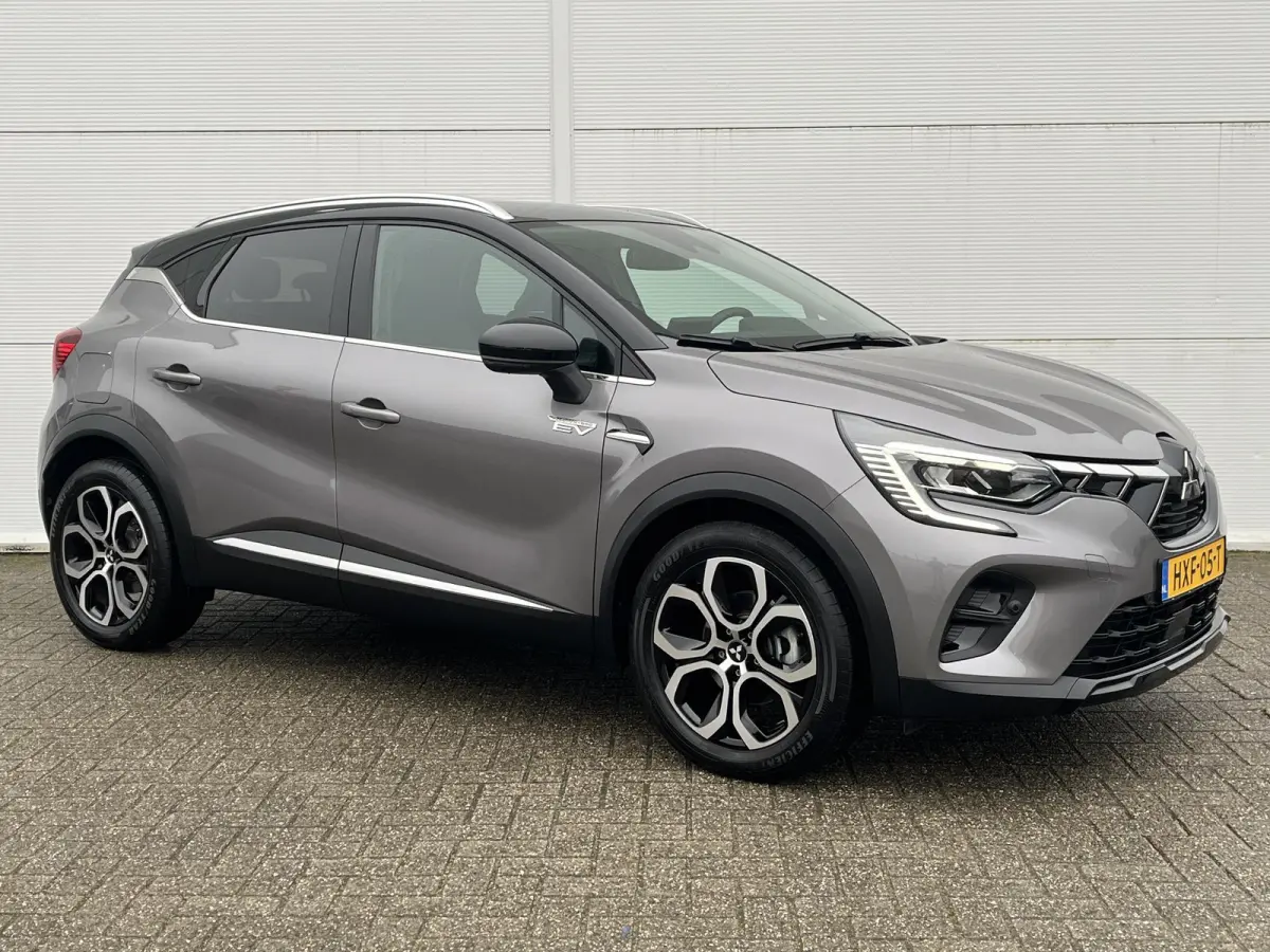 1.6 PHEV AT First Edition / Apple Carplay/Android Auto / Lichtmetalen velgen 18"/ Voorstoelen verwarmd /