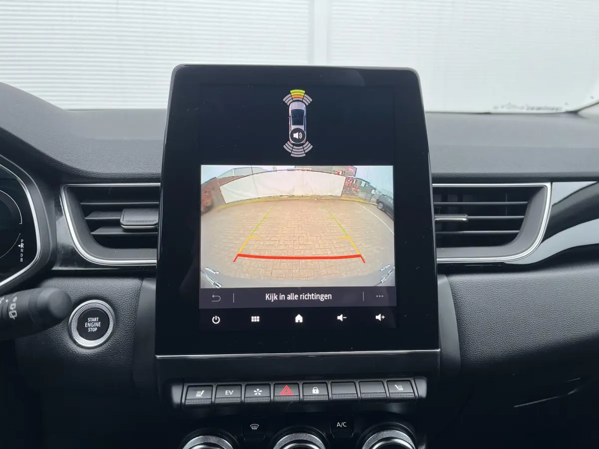 1.6 PHEV AT First Edition / Apple Carplay/Android Auto / Lichtmetalen velgen 18"/ Voorstoelen verwarmd /