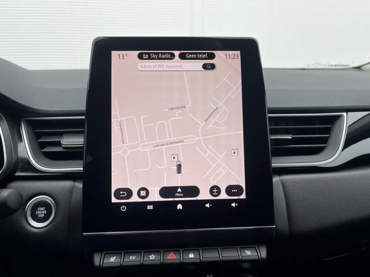 1.6 PHEV AT First Edition / Apple Carplay/Android Auto / Lichtmetalen velgen 18"/ Voorstoelen verwarmd /