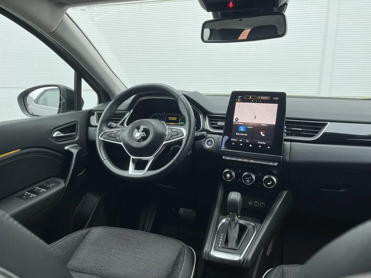 1.6 PHEV AT First Edition / Apple Carplay/Android Auto / Lichtmetalen velgen 18"/ Voorstoelen verwarmd /