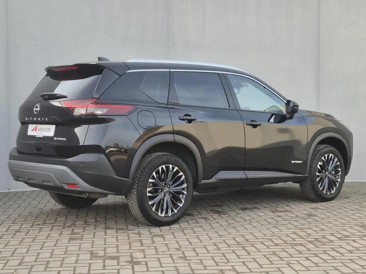 1.5 e-Power Tekna / Fabrieksgarantie tot 05-2028 / Dealer onderhouden / All Season banden / Stuur-, Stoel en Achterbank verwarming / Head Up Display / Elektrische achterklep / Rondomzicht ca