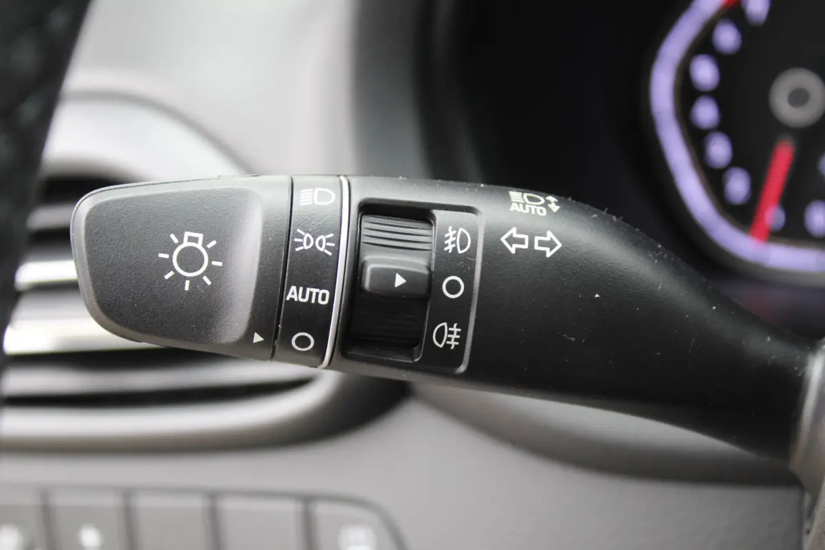 1.0 T-GDi MHEV Comfort Smart / Navigatie + Apple Carplay/Android Auto / Climate Control / Achteruitrijcamera / Climate Control / Keyless Entry & Start /