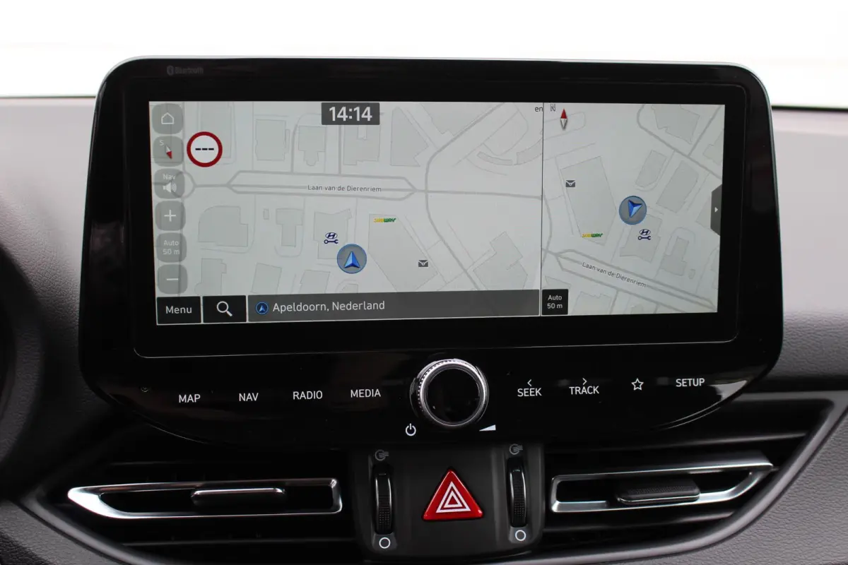 1.0 T-GDi MHEV Comfort Smart / Navigatie + Apple Carplay/Android Auto / Climate Control / Achteruitrijcamera / Climate Control / Keyless Entry & Start /