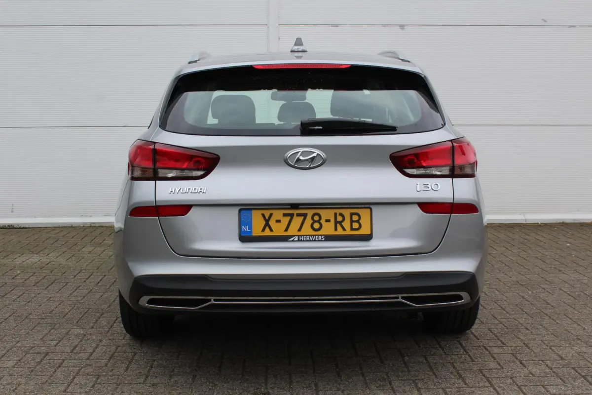 1.0 T-GDi MHEV Comfort Smart / Navigatie + Apple Carplay/Android Auto / Climate Control / Achteruitrijcamera / Climate Control / Keyless Entry & Start /