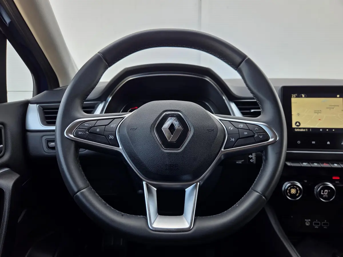 1.3 TCe 140 Intens / Achteruitrijcamera / Apple Carplay Android Auto / Cruise control / Keyless Entry & Start / Draadloze telefoon lader / Navigatie / Parkeersensoren voor en achter / Climat