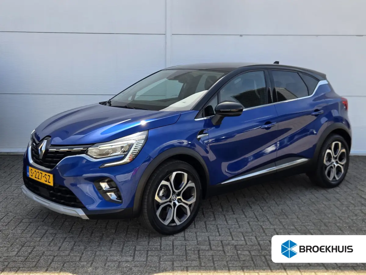 1.3 TCe 140 Intens / Achteruitrijcamera / Apple Carplay Android Auto / Cruise control / Keyless Entry & Start / Draadloze telefoon lader / Navigatie / Parkeersensoren voor en achter / Climat