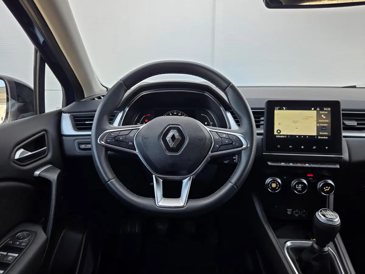 1.3 TCe 140 Intens / Achteruitrijcamera / Apple Carplay Android Auto / Cruise control / Keyless Entry & Start / Draadloze telefoon lader / Navigatie / Parkeersensoren voor en achter / Climat
