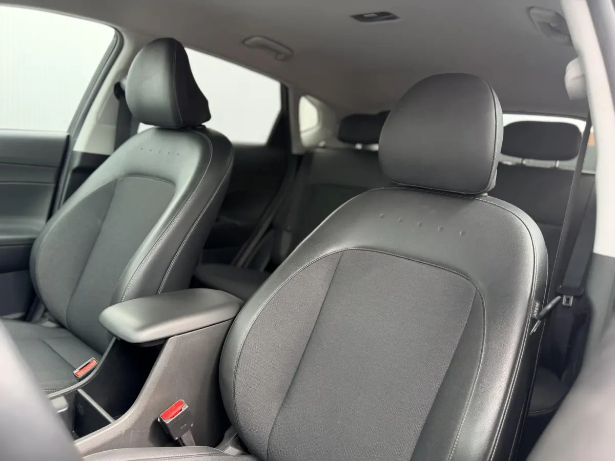 1.6 GDI HEV Comfort Smart / Fabrieksgarantie tot 2-2030 / Stoel- & Stuurverwarming / Navigatie / Achteruitrijcamera / Adaptive Cruise Control / Climate Control / LED Verlichting /