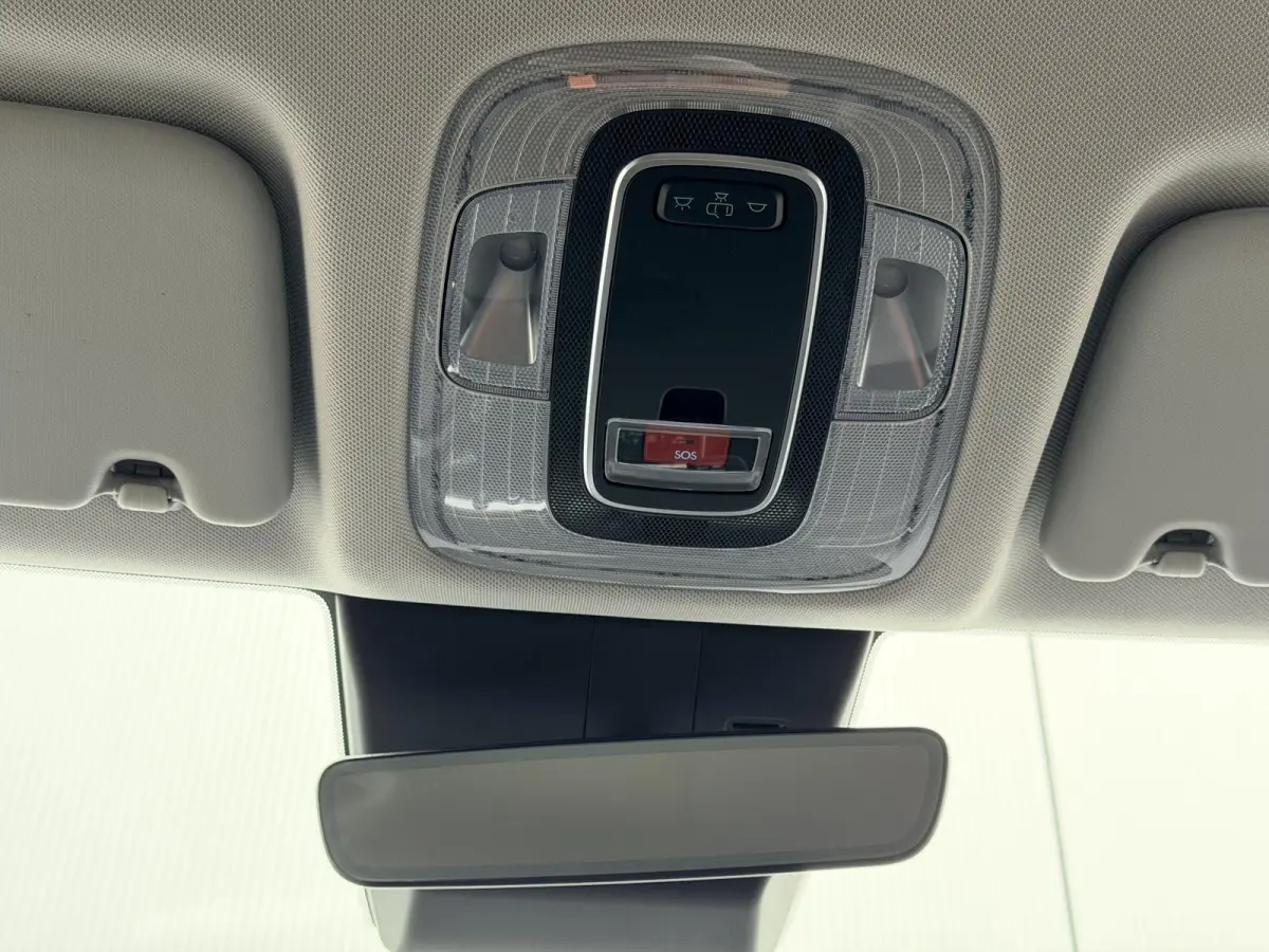 1.6 GDI HEV Comfort Smart / Fabrieksgarantie tot 2-2030 / Stoel- & Stuurverwarming / Navigatie / Achteruitrijcamera / Adaptive Cruise Control / Climate Control / LED Verlichting /