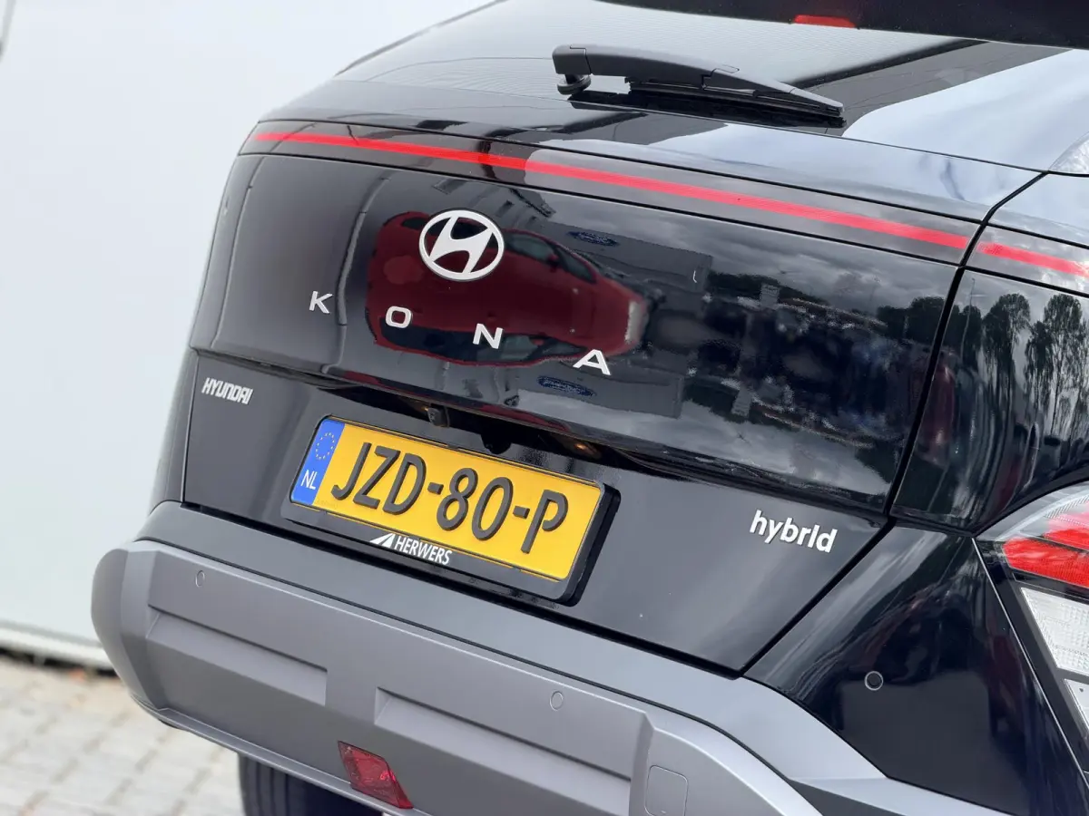 1.6 GDI HEV Comfort Smart / Fabrieksgarantie tot 2-2030 / Stoel- & Stuurverwarming / Navigatie / Achteruitrijcamera / Adaptive Cruise Control / Climate Control / LED Verlichting /