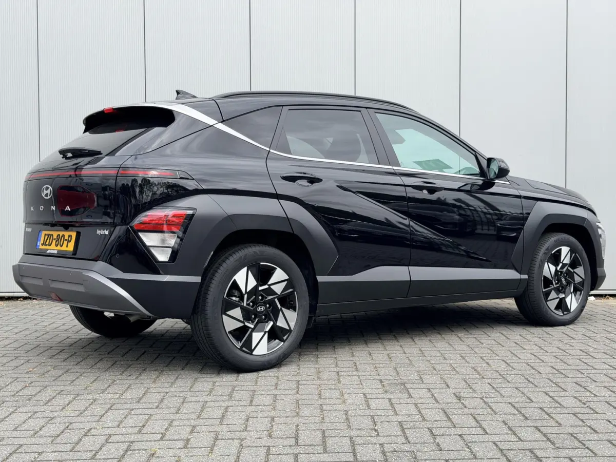 1.6 GDI HEV Comfort Smart / Fabrieksgarantie tot 2-2030 / Stoel- & Stuurverwarming / Navigatie / Achteruitrijcamera / Adaptive Cruise Control / Climate Control / LED Verlichting /