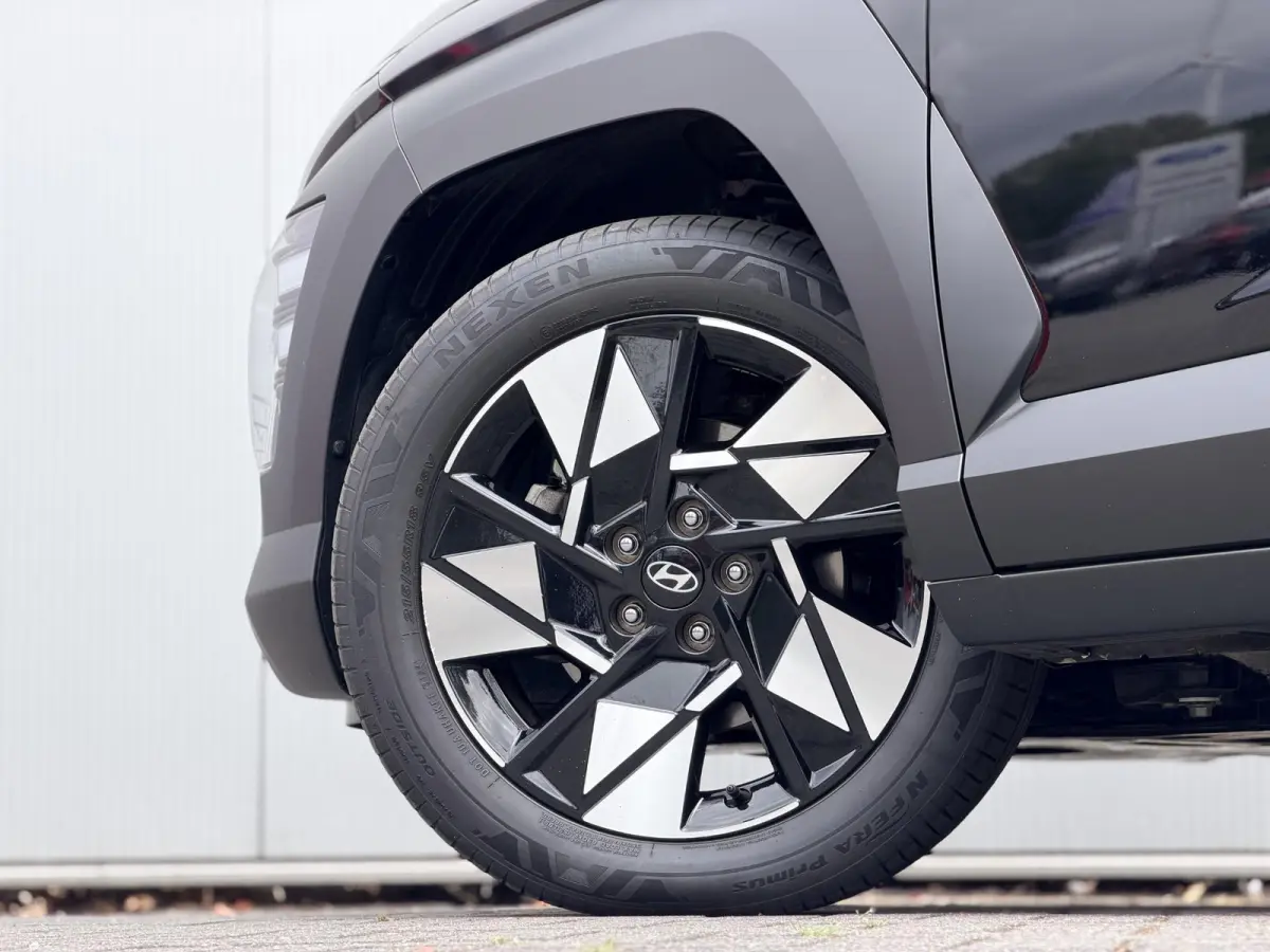 1.6 GDI HEV Comfort Smart / Fabrieksgarantie tot 2-2030 / Stoel- & Stuurverwarming / Navigatie / Achteruitrijcamera / Adaptive Cruise Control / Climate Control / LED Verlichting /