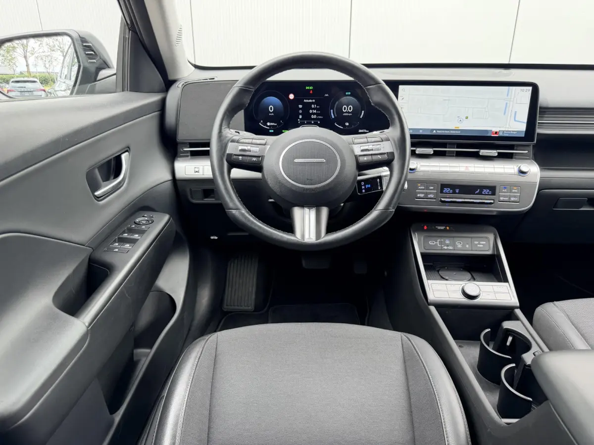 1.6 GDI HEV Comfort Smart / Fabrieksgarantie tot 2-2030 / Stoel- & Stuurverwarming / Navigatie / Achteruitrijcamera / Adaptive Cruise Control / Climate Control / LED Verlichting /
