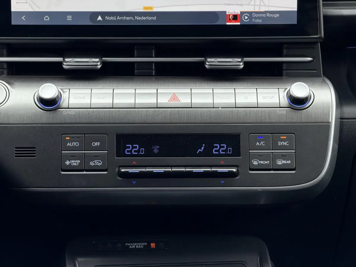 1.6 GDI HEV Comfort Smart / Fabrieksgarantie tot 2-2030 / Stoel- & Stuurverwarming / Navigatie / Achteruitrijcamera / Adaptive Cruise Control / Climate Control / LED Verlichting /