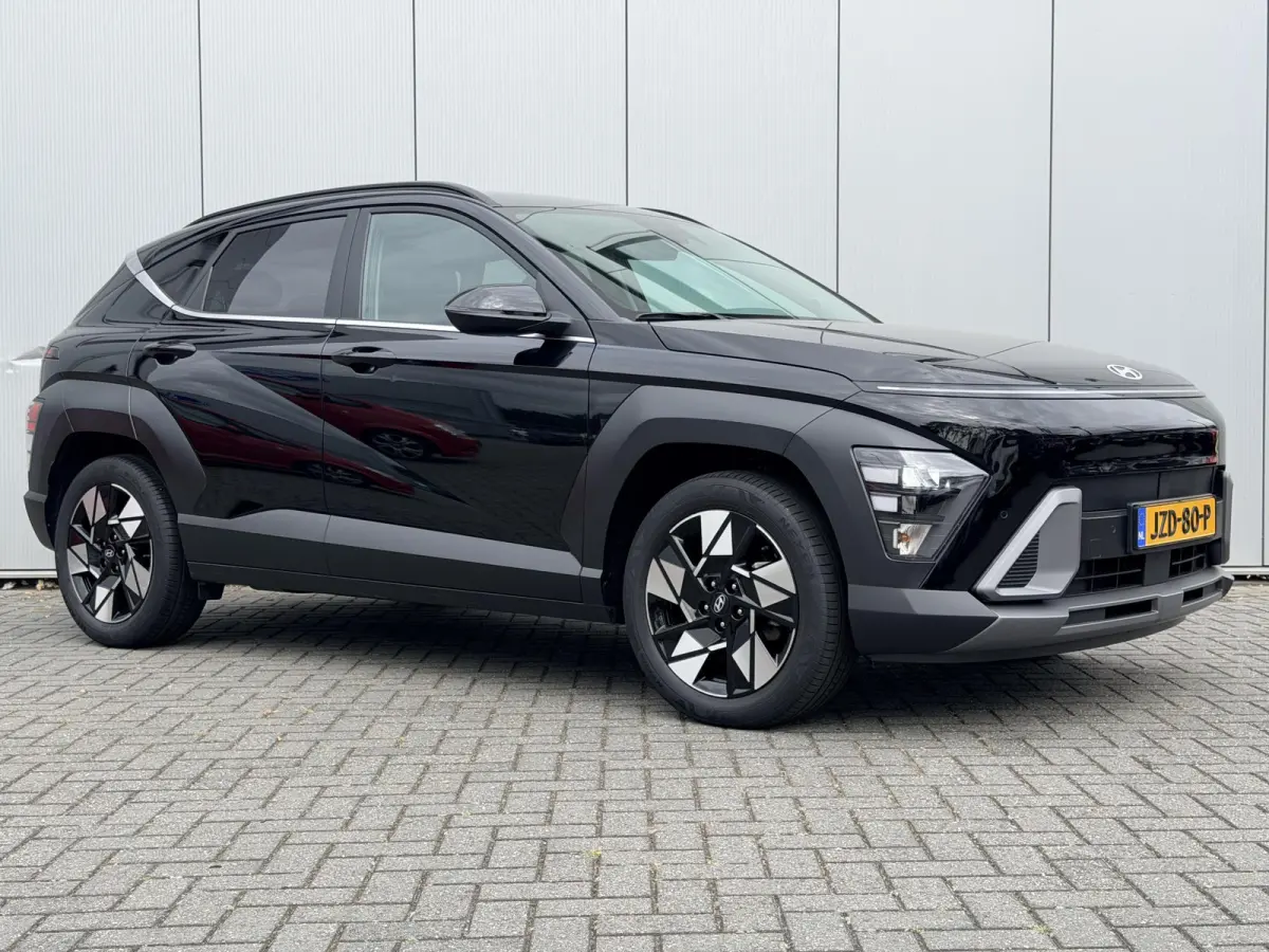 1.6 GDI HEV Comfort Smart / Fabrieksgarantie tot 2-2030 / Stoel- & Stuurverwarming / Navigatie / Achteruitrijcamera / Adaptive Cruise Control / Climate Control / LED Verlichting /