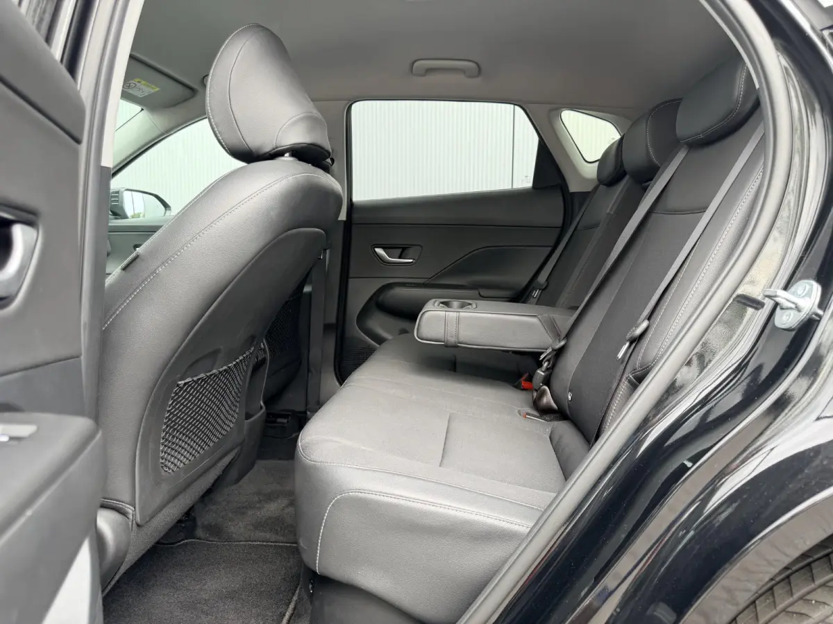 1.6 GDI HEV Comfort Smart / Fabrieksgarantie tot 2-2030 / Stoel- & Stuurverwarming / Navigatie / Achteruitrijcamera / Adaptive Cruise Control / Climate Control / LED Verlichting /