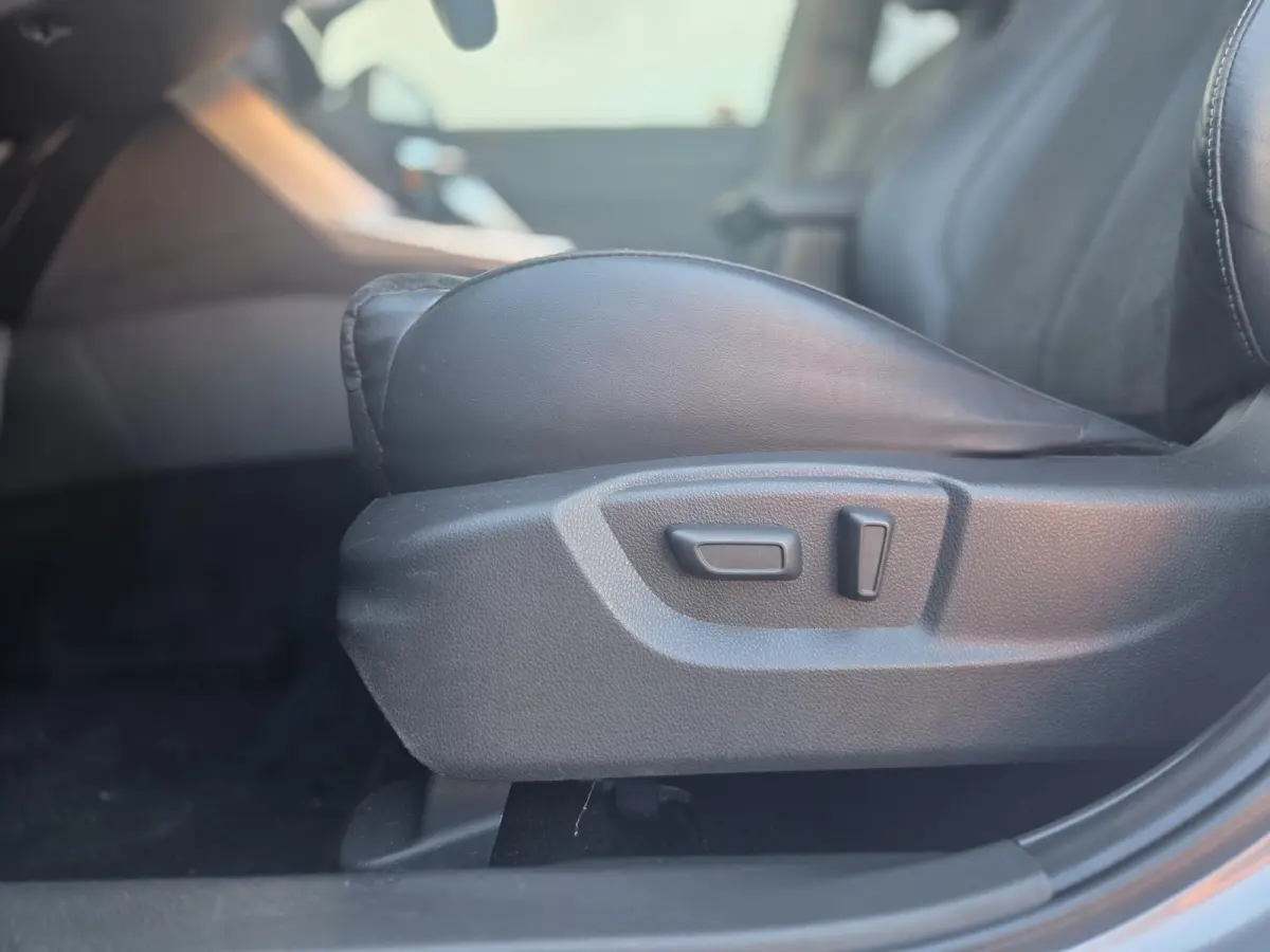 2.4 PHEV Instyle / Camera / Navi / Trekhaak 1500 kg / Dealer Onderhouden / Fabrieks garantie tot 05-07-2030 /