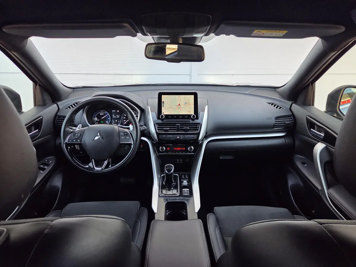 2.4 PHEV Instyle / Camera / Navi / Trekhaak 1500 kg / Dealer Onderhouden / Fabrieks garantie tot 05-07-2030 /