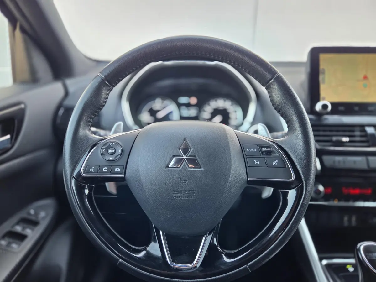 2.4 PHEV Instyle / Camera / Navi / Trekhaak 1500 kg / Dealer Onderhouden / Fabrieks garantie tot 05-07-2030 /