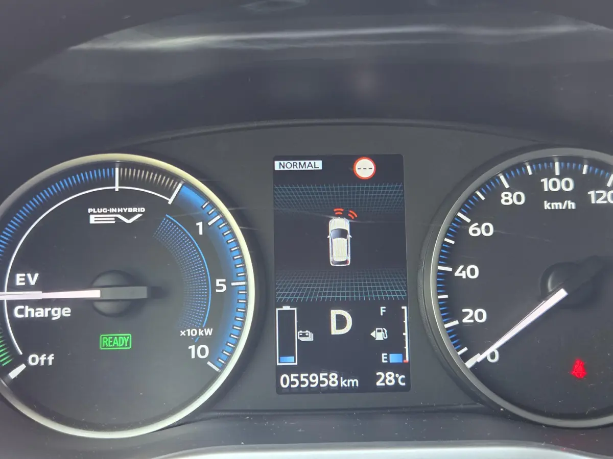 2.4 PHEV Instyle / Camera / Navi / Trekhaak 1500 kg / Dealer Onderhouden / Fabrieks garantie tot 05-07-2030 /