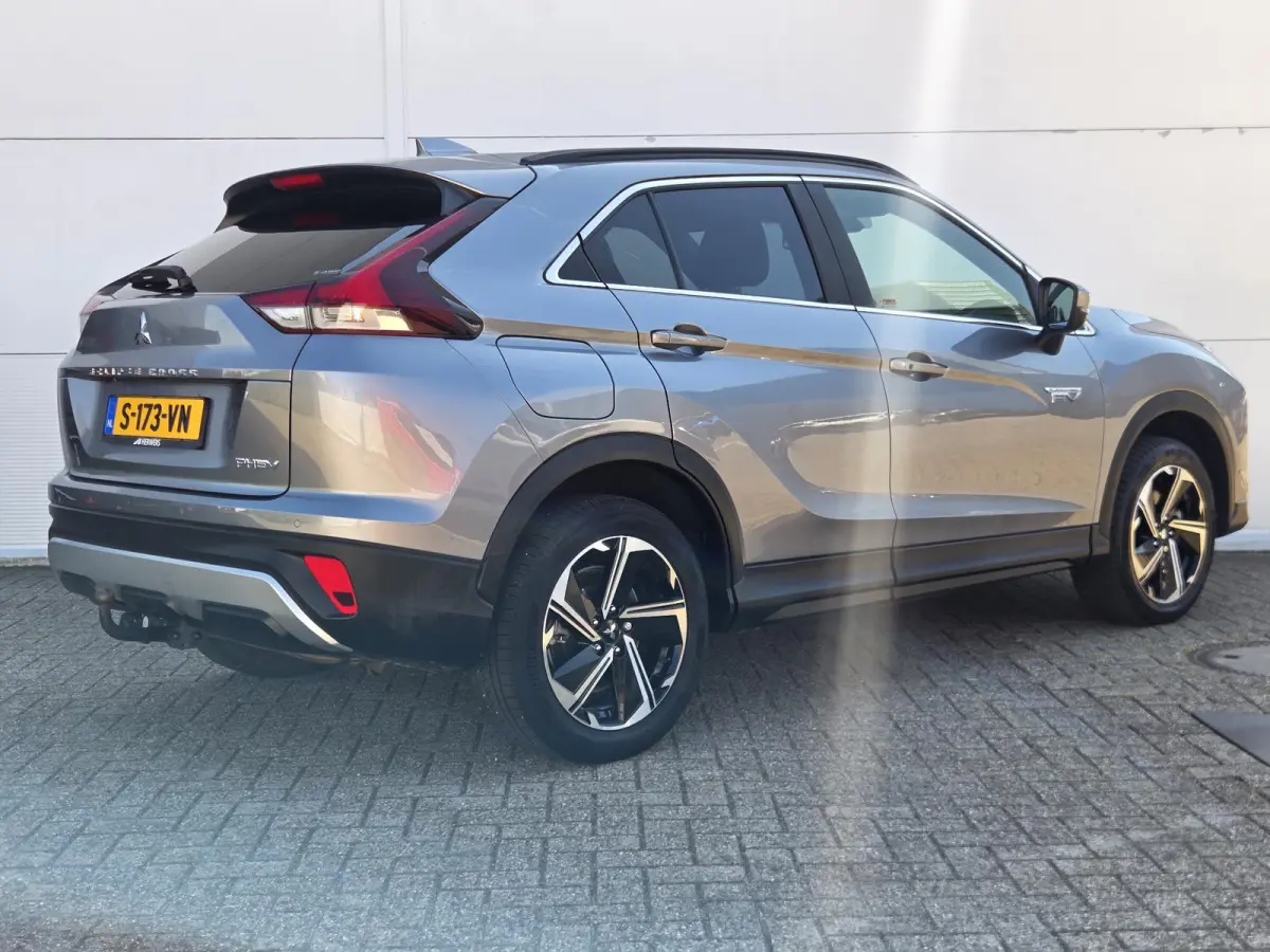 2.4 PHEV Instyle / Camera / Navi / Trekhaak 1500 kg / Dealer Onderhouden / Fabrieks garantie tot 05-07-2030 /