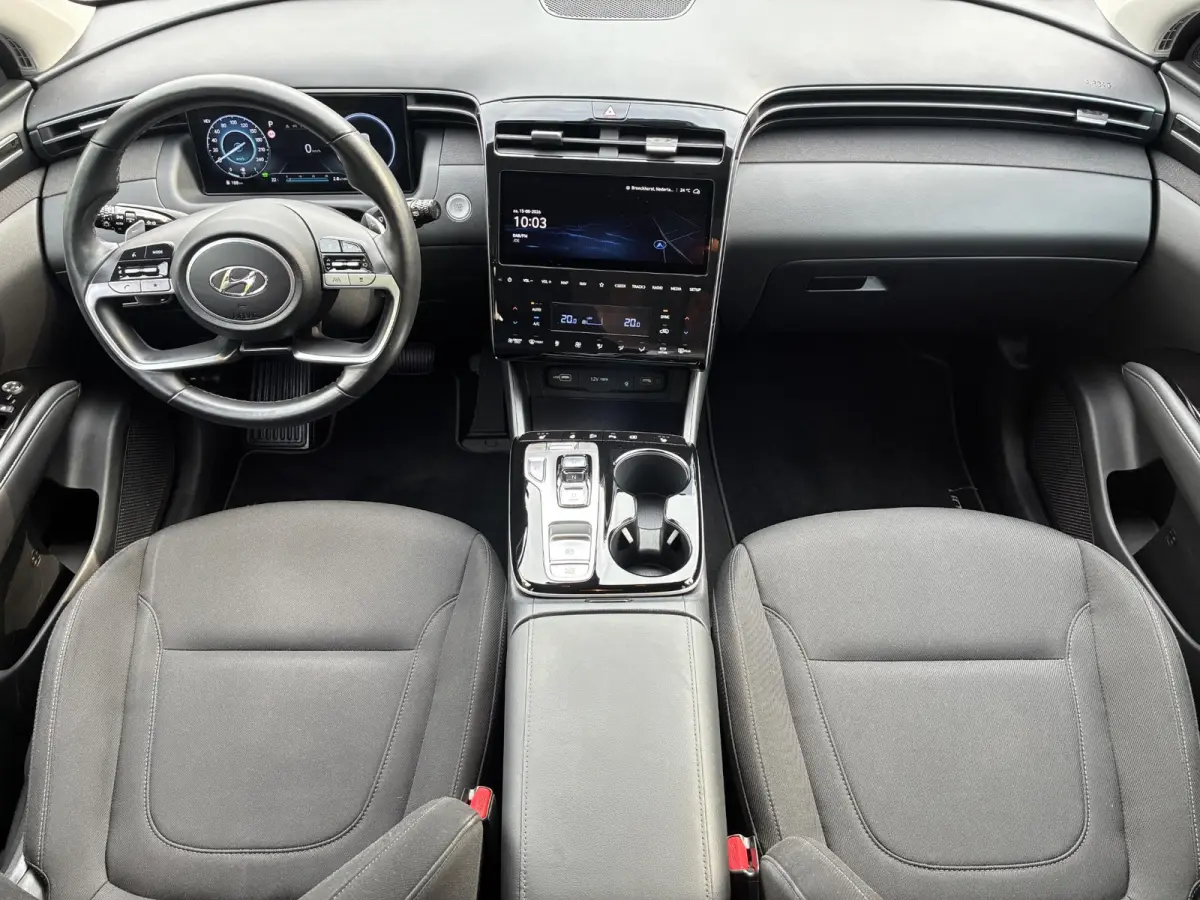 1.6 T-GDI PHEV Comfort Smart 4WD / Fabrieksgarantie tot 05-2027 / Dealer onderhouden / Navigatie / Camera / Apple Carplay/Android Auto / Stuur- en stoelverwarming / 19" LM wielen /
