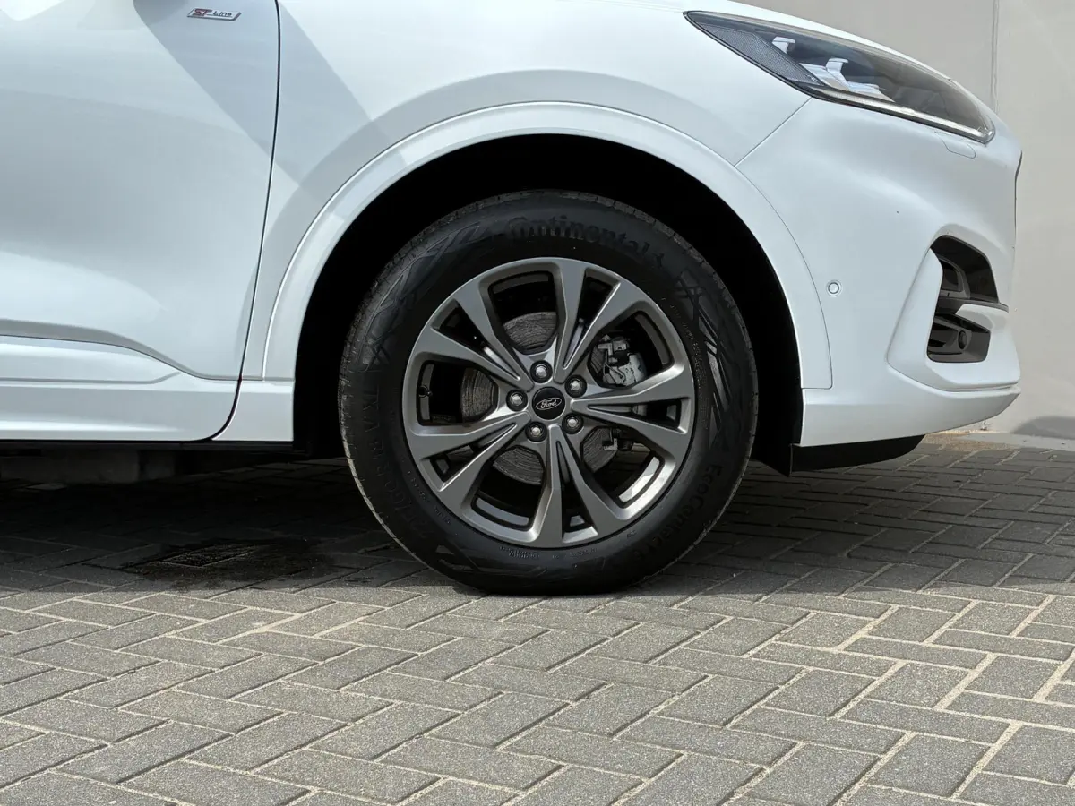 2.5 PHEV ST-Line X / Dealer onderhouden / Trekgewicht 1.500 kg / Navigatie / Stuur-, stoel- & achterbankverwarming / Parkeer assistent / Camera 360°  / Elektrische stoel & klep / 18" LM wie