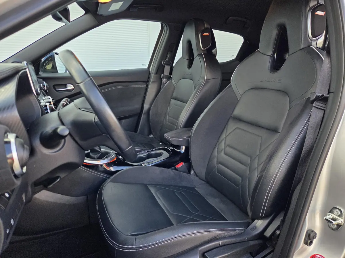1.0 DIG-T N-Design / Navigatie / Leder/Alcantara Bekleding / Trekhaak / Bose Personal Audio / Cruise Control / Camera / Climate Control / Stoelverwarming /