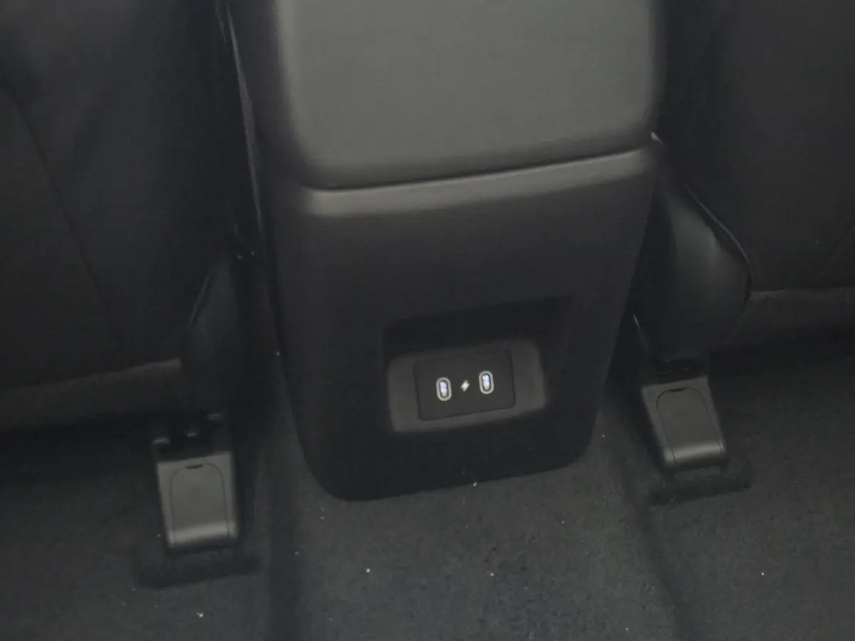 1.6 T-GDI PHEV N Line Sky ** Nieuw uit voorraad leverbaar ** / Stoel & Stuur Verwarming / Krell Audio / Achteruitrij Camera / Navigatie / Keyless /