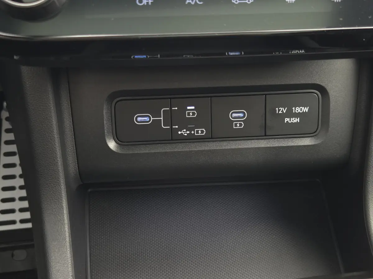 1.6 T-GDI PHEV N Line Sky ** Nieuw uit voorraad leverbaar ** / Stoel & Stuur Verwarming / Krell Audio / Achteruitrij Camera / Navigatie / Keyless /