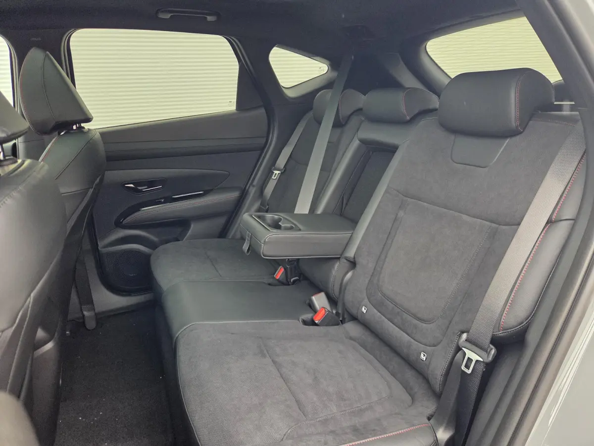 1.6 T-GDI PHEV N Line Sky ** Nieuw uit voorraad leverbaar ** / Stoel & Stuur Verwarming / Krell Audio / Achteruitrij Camera / Navigatie / Keyless /