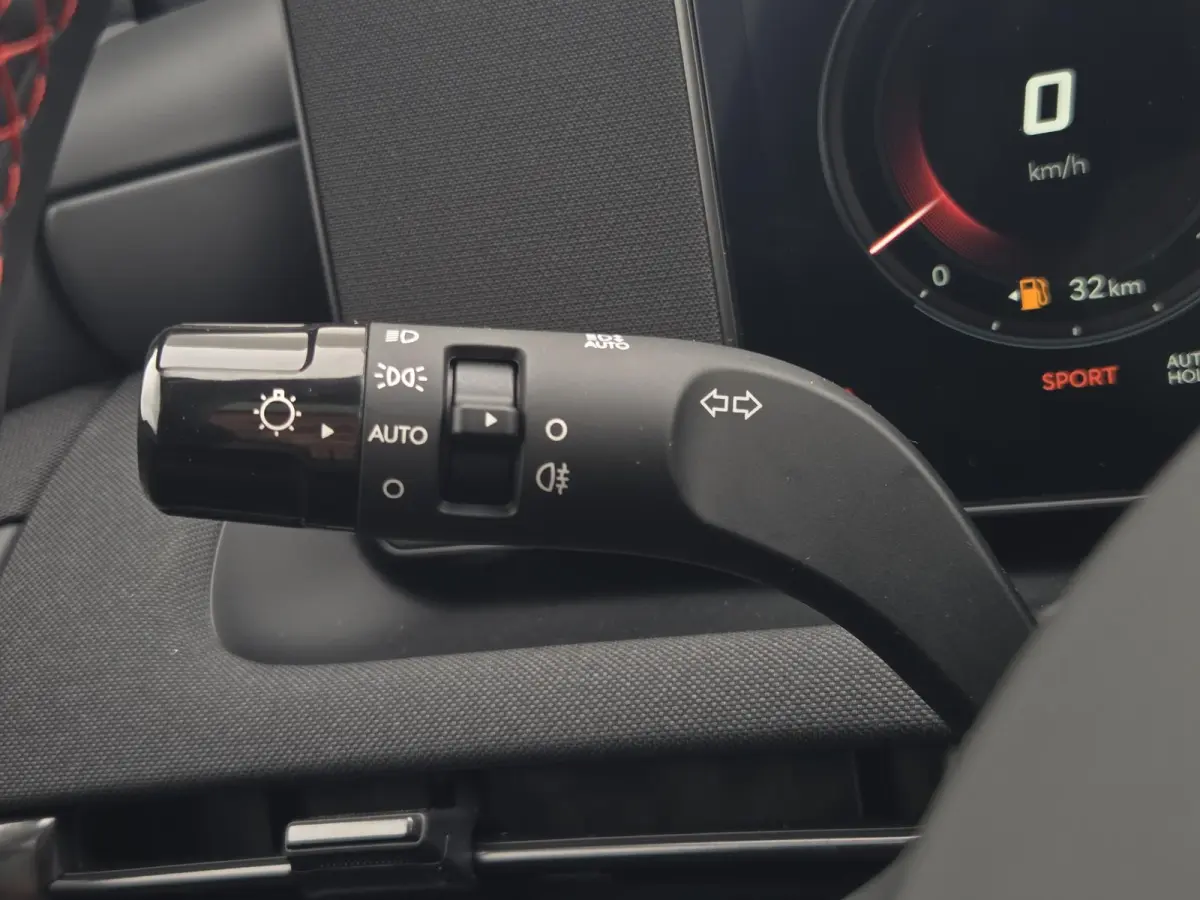 1.6 T-GDI PHEV N Line Sky ** Nieuw uit voorraad leverbaar ** / Stoel & Stuur Verwarming / Krell Audio / Achteruitrij Camera / Navigatie / Keyless /