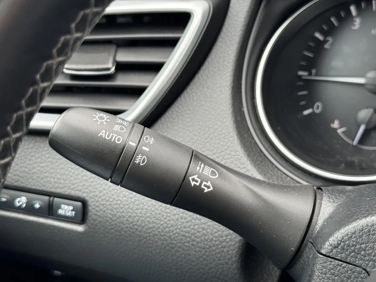 1.3 DIG-T N-Connecta / 360 camera  / Trekhaak (  1500 kg ) / Airco (automatisch) / Apple Carplay/Android Auto /