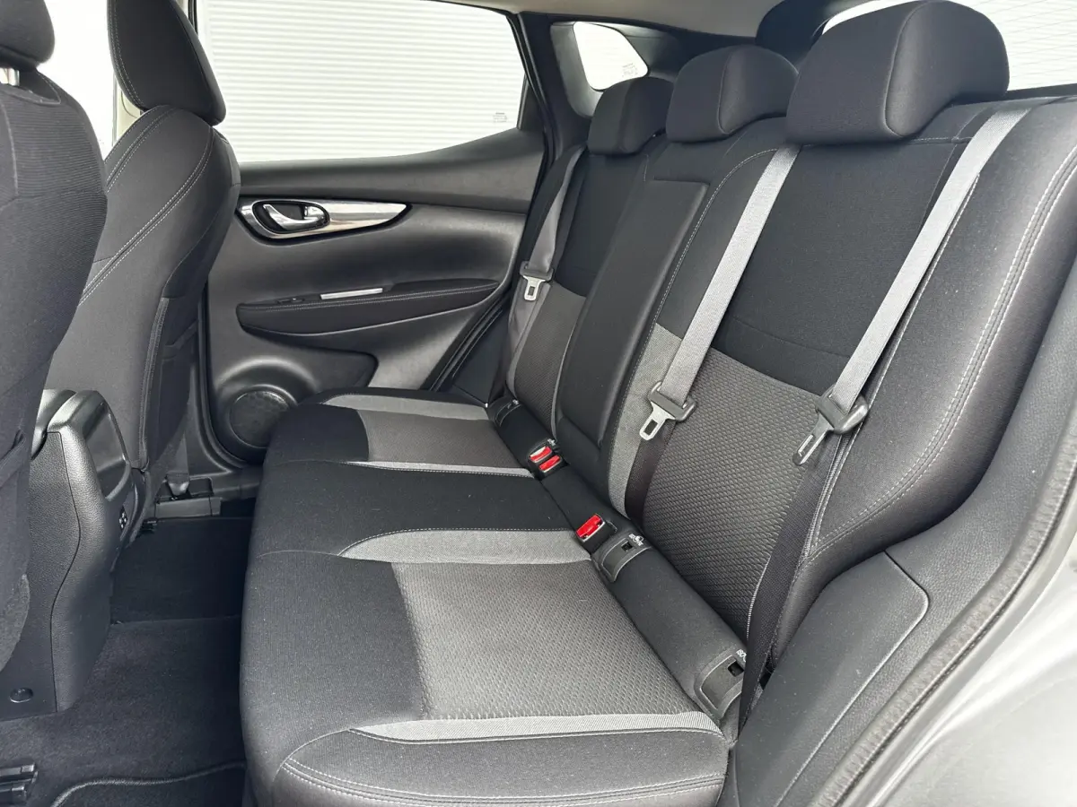 1.3 DIG-T N-Connecta / 360 camera  / Trekhaak (  1500 kg ) / Airco (automatisch) / Apple Carplay/Android Auto /