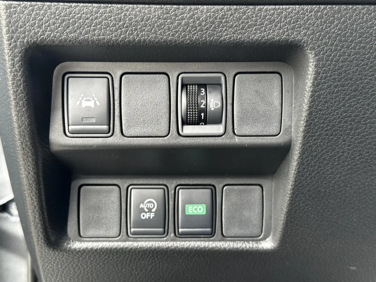 1.3 DIG-T N-Connecta / 360 camera  / Trekhaak (  1500 kg ) / Airco (automatisch) / Apple Carplay/Android Auto /