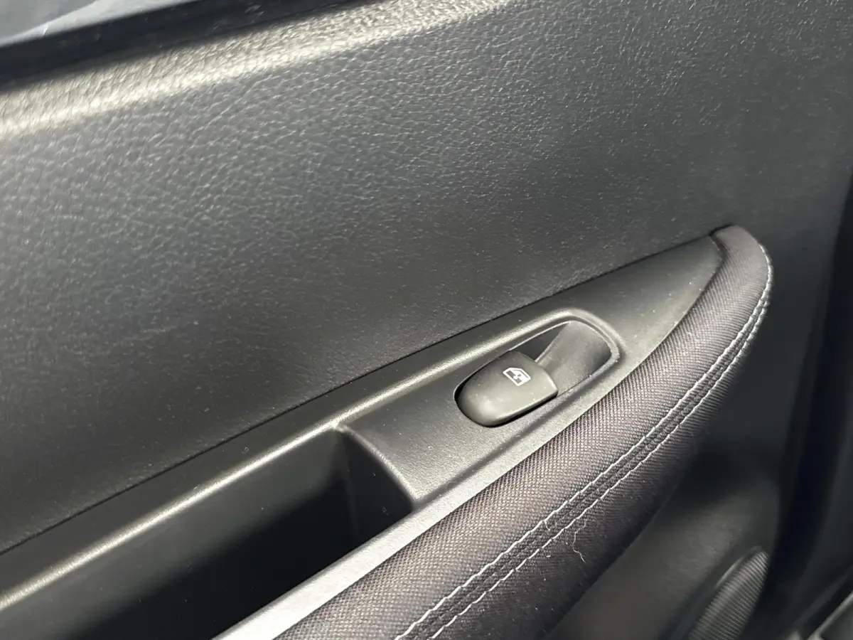 1.3 DIG-T N-Connecta / 360 camera  / Trekhaak (  1500 kg ) / Airco (automatisch) / Apple Carplay/Android Auto /